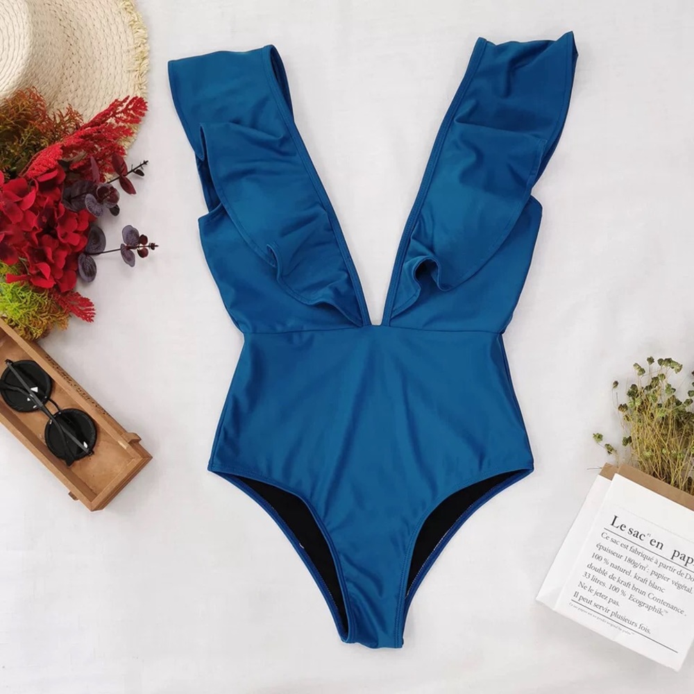 New One Piece Swimsuit Ruffle Shoulder - Picture 3 of 4